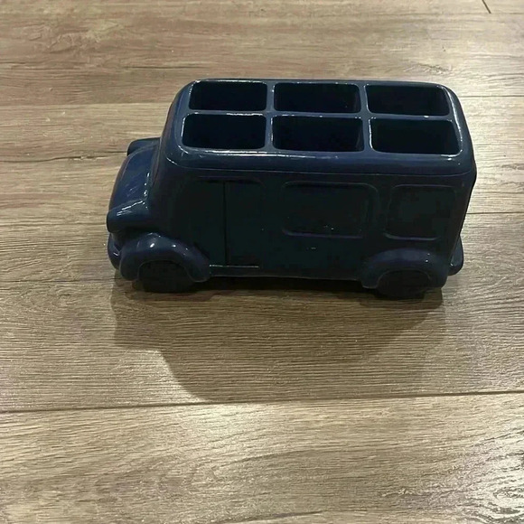 ❤️Host Picks❤️Pottery Barn Kids Blue School  Bus Pencil Box - Picture 1 of 7